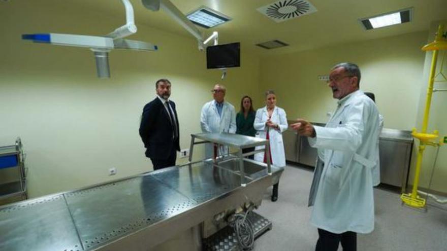 Aboal (i.), en la nueva sala.