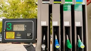 Preocupación en las gasolineras sevillanas ante la escalada de precios: "Ha habido una subida de la noche a la mañana que no es normal"