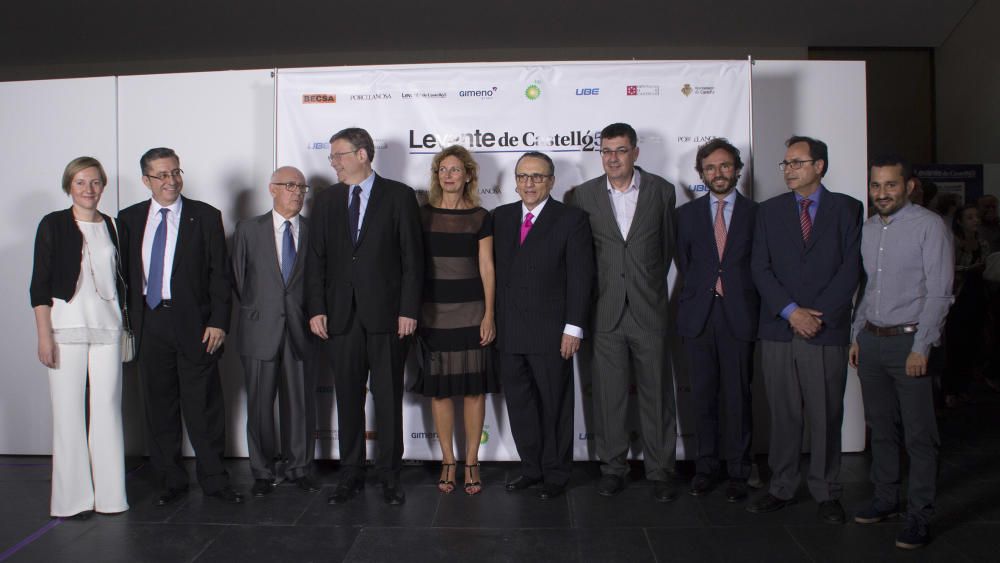 La consellera de infraestructuras, María José Salvador; el delegado de Levante de Castelló, Pepe Beltrán; el consejero de EPI, Jesús Prado; el presidente de la Generalitat Valenciana, Ximo Puig; la alcaldesa de Castelló, Amparo Marco; el presidente de EPI, Javier Moll; el presidente de las Corts, Enric Morera; el consejero delegado de EPI, Aitor Moll; el conseller de Hacienda, Vicent Soler; y el conseller de Educación, Vicent Marzà.