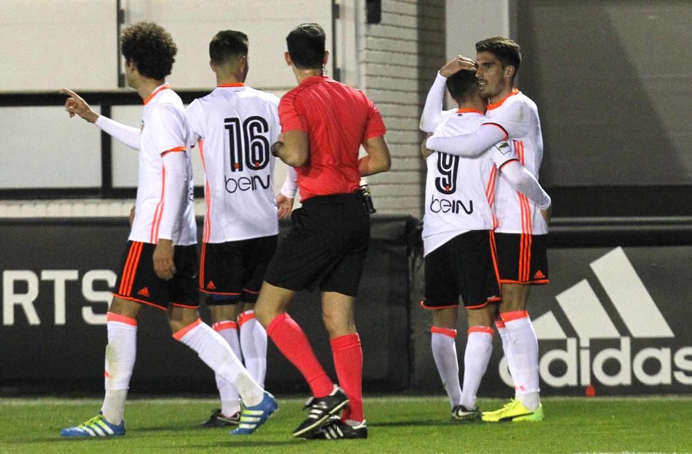 Las mejores imágenes del Valencia Mestalla - Espanyol B