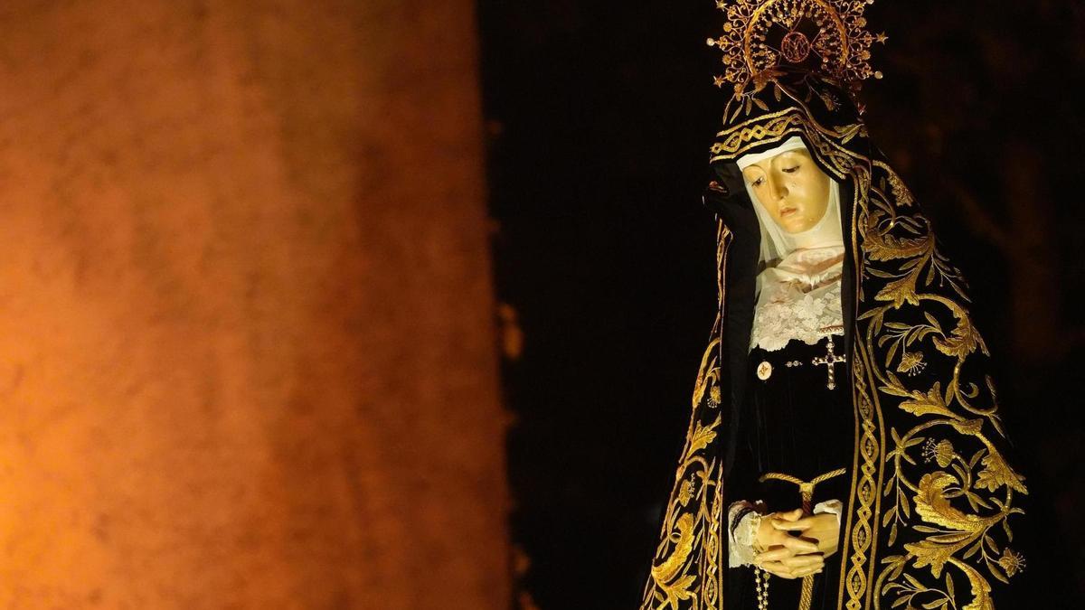 Virgen de la Soledad en la procesión de 2024.