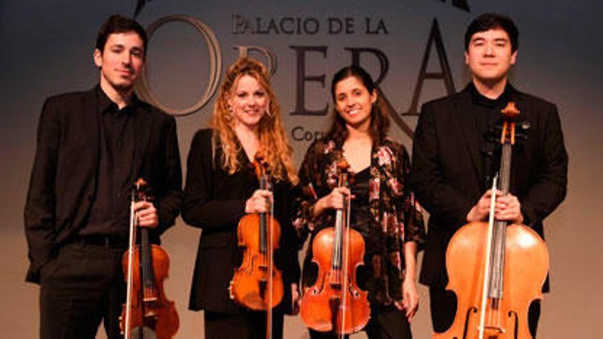 Integrantes del Cuarteto Vera, en un ensayo esta semana en el Palacio de la Ópera.