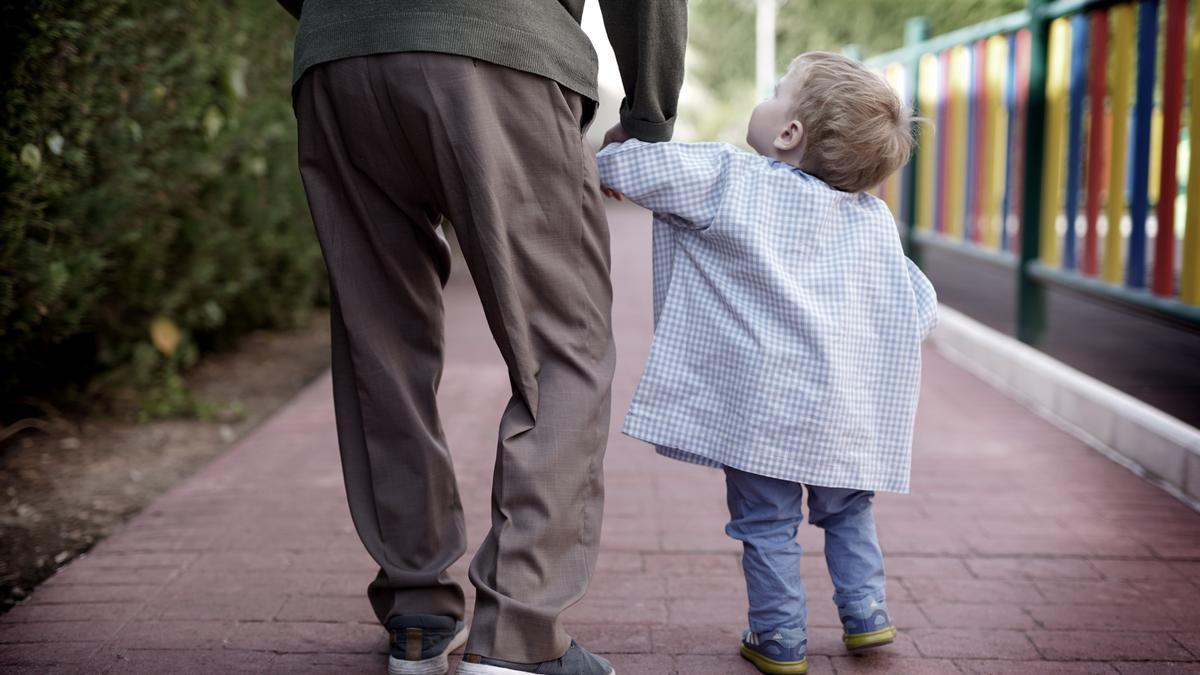 Los niños son los principales transmisores de la gripe a un colectivo tan vulnerable como el de los abuelos.