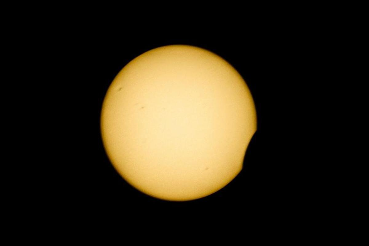 Las primeras imágenes del eclipse Las primeras imágenes del eclipse