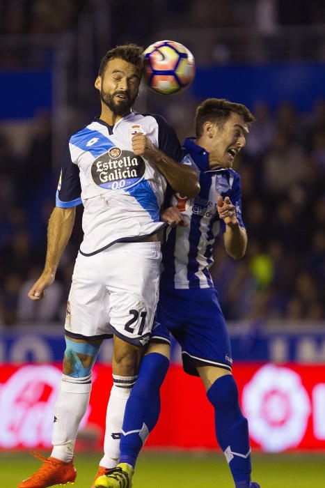 El Deportivo no pasa del empate en Vitoria