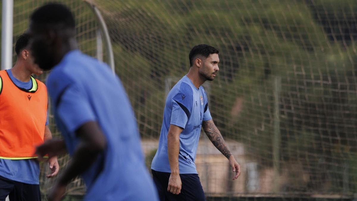 FC Cartagena | FC Cartagena: Benito Ramírez se queda y se frustra el fichaje de Álex Costa