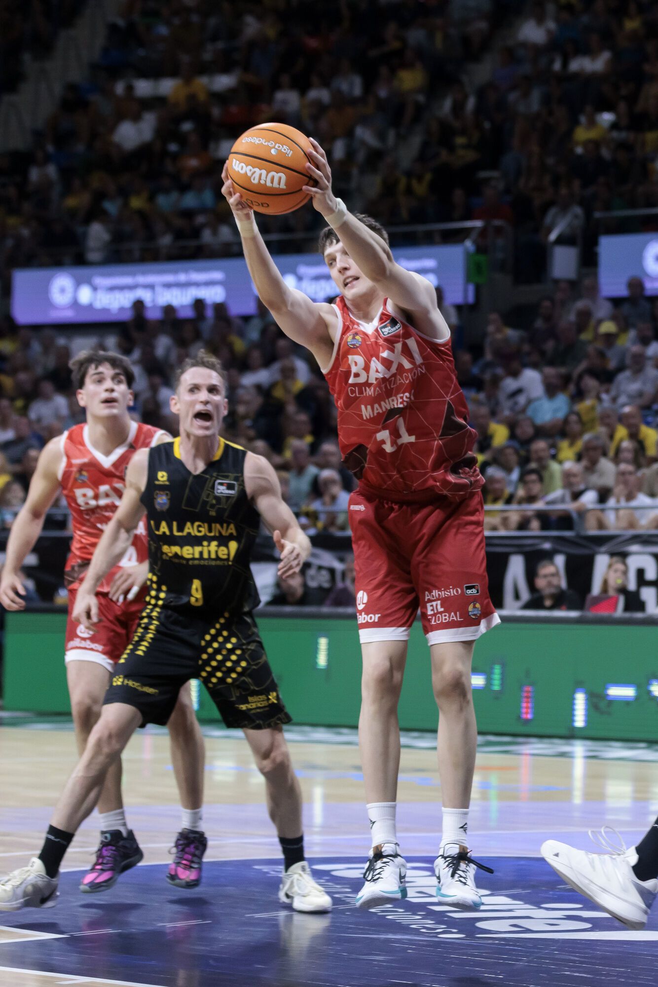 Les imatges de La Laguna Tenerife - Baxi Manresa