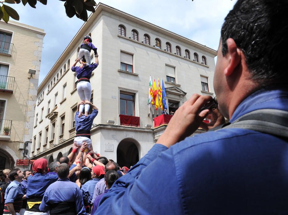 Rua infantil, cercavila i castells per acomiadar les Fires de Figueres