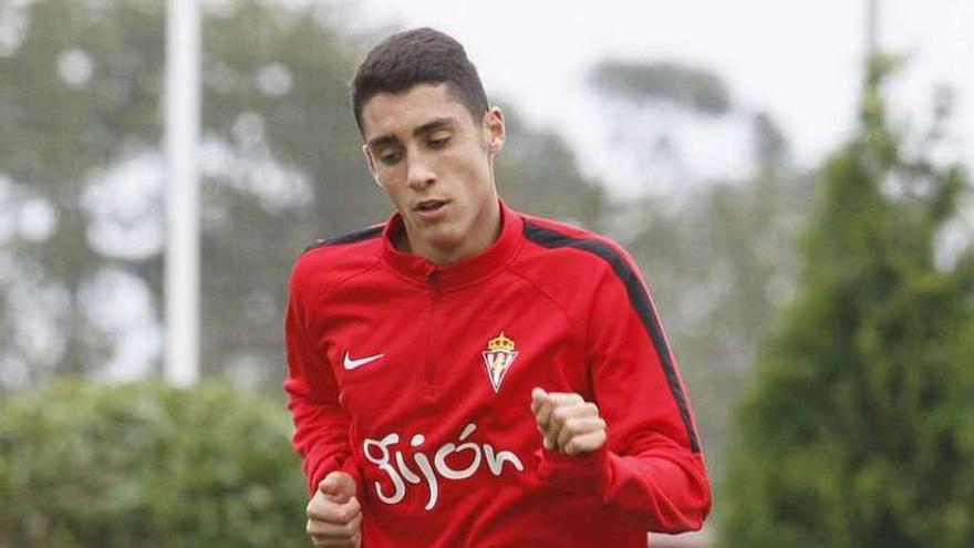 Pablo Fernández, durante el entrenamiento de ayer.