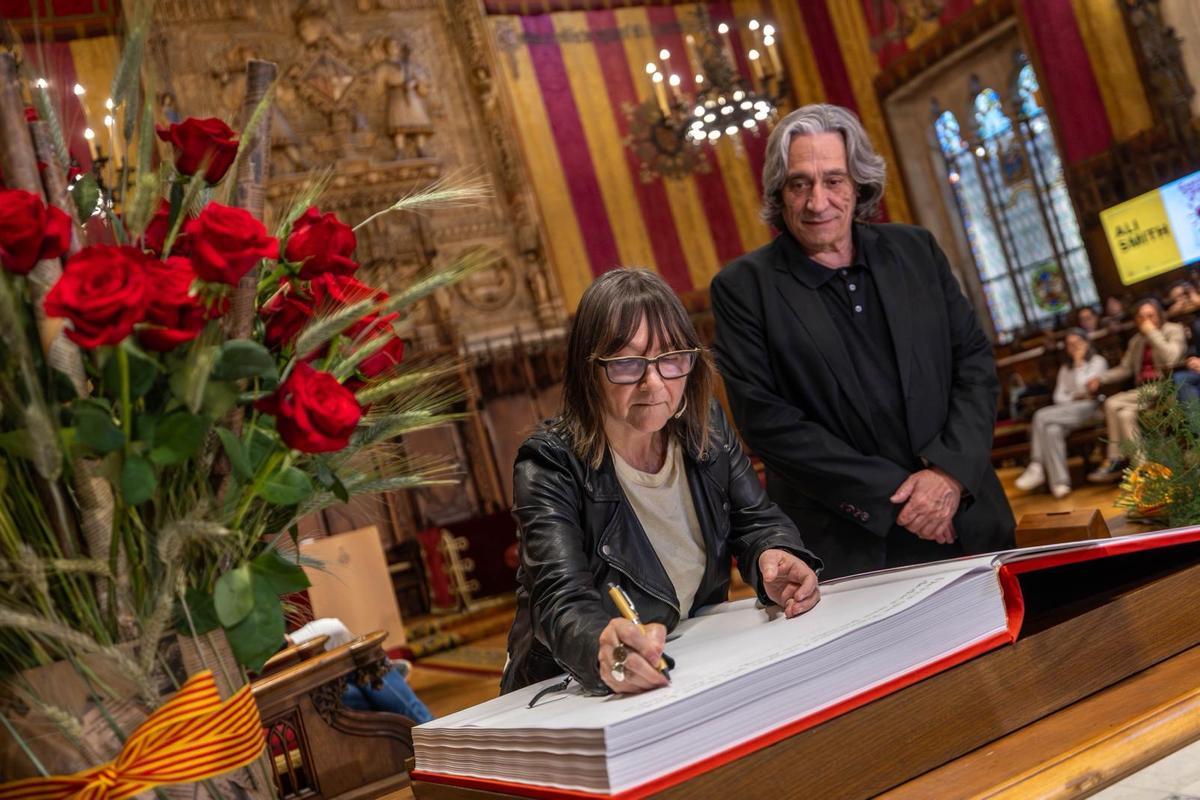 Ali Smith ha protagonizado este miércoles el pregón de Sant Jordi