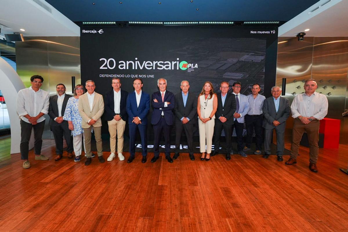 La junta directiva de Aepla en su 20 aniversario.