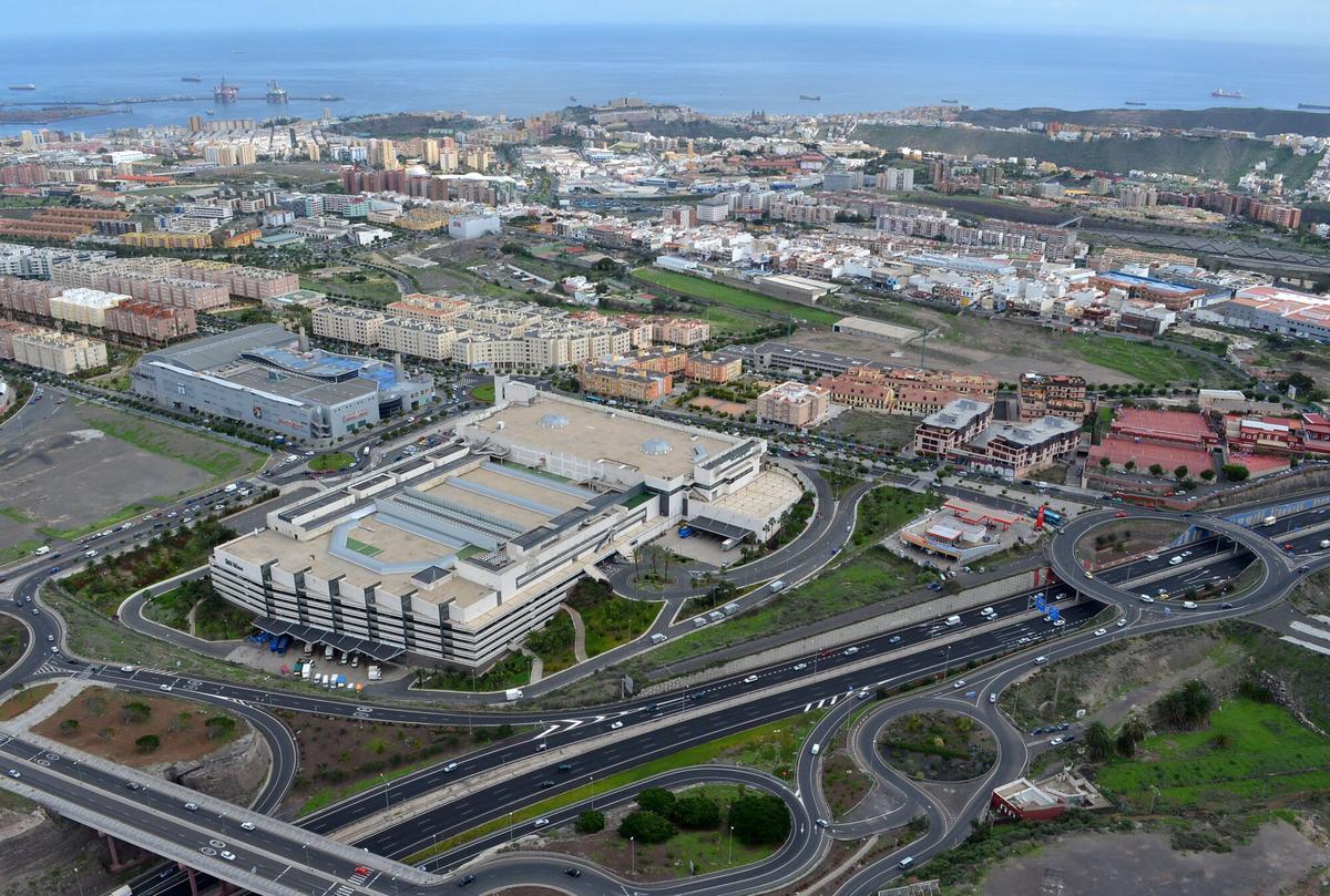 Vistas aéreas de la circunvalación en el entorno de Siete Palmas.