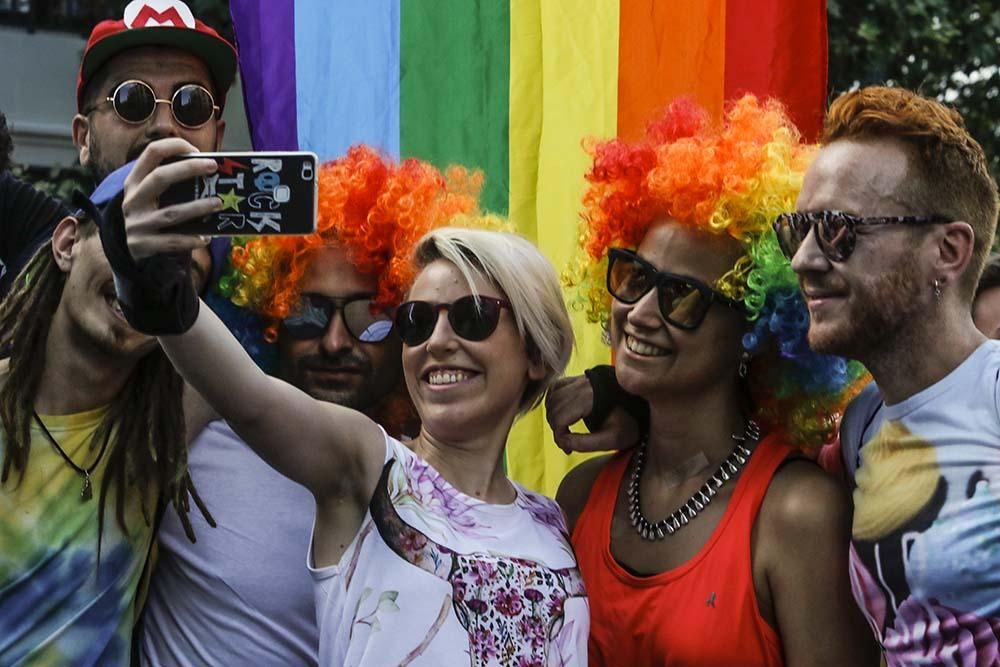 La marcha arco iris toma Córdoba