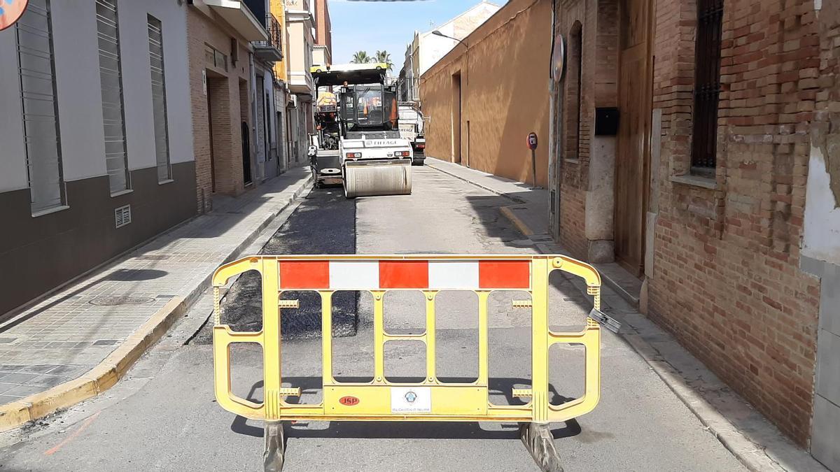 Asfaltado de calles en Meliana.