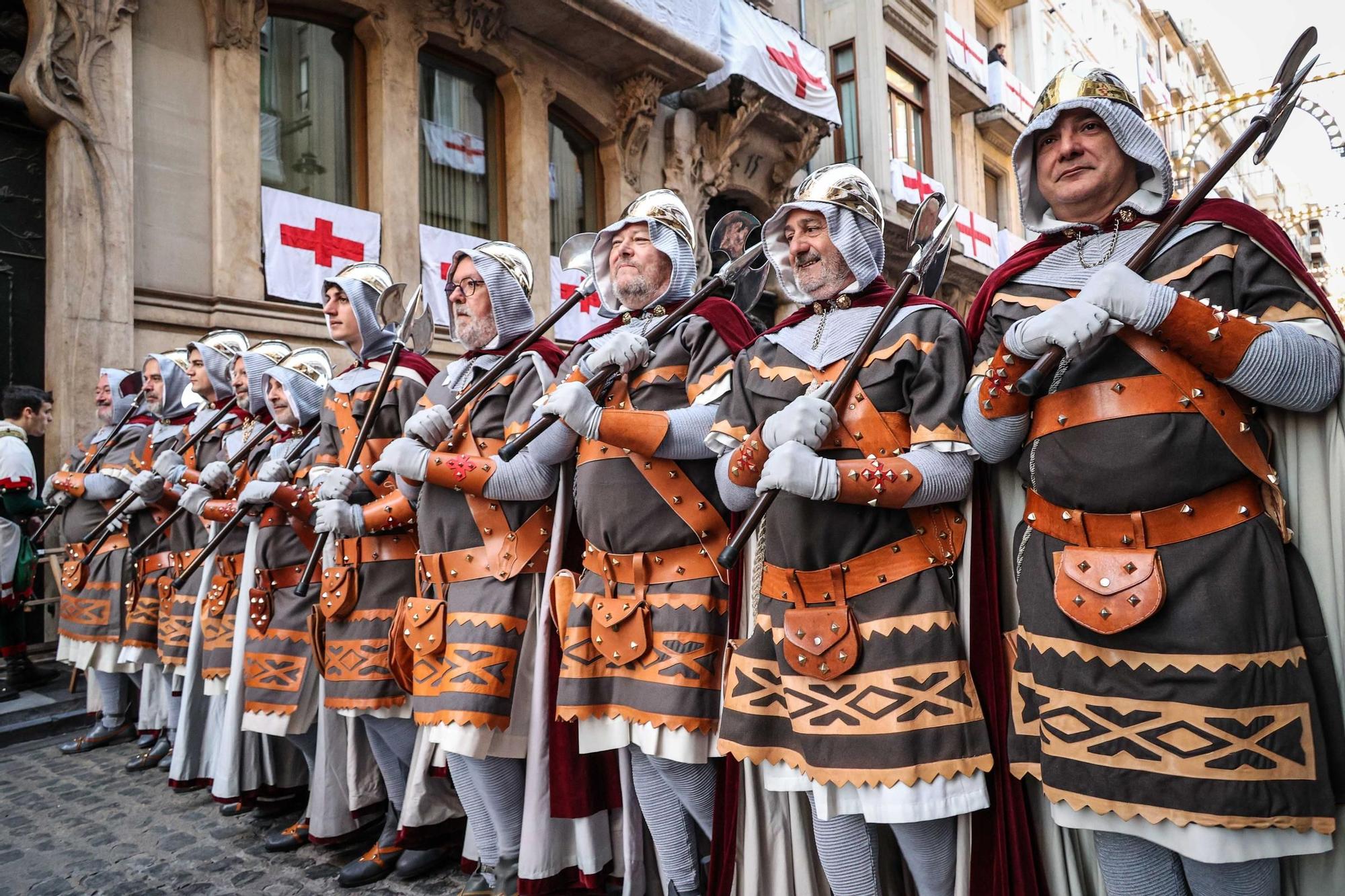 Brillante prólogo festero con la Diana de Alcoy