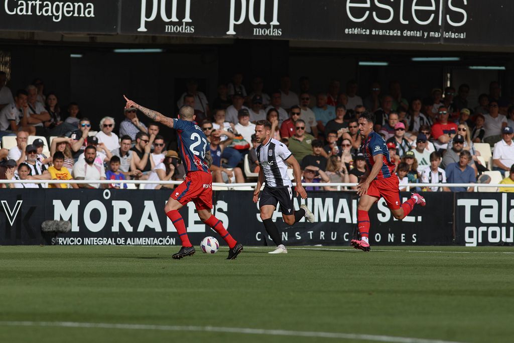 Todas las imágenes del partido ante el Huesca del FC Cartagena