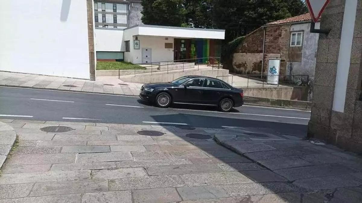 Reabre a rúa das Rodas logo da mellora do paso peonil de acceso á Galiña Azul