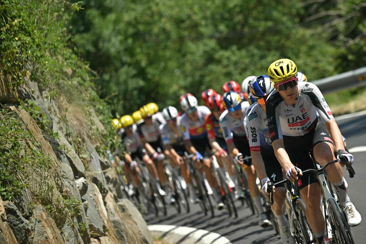 Pogacar gana su primera etapa de esta edición del Tour de Francia con un magnífico sprint en Les Angles Pogacar gana su primera etapa de esta edición del Tour de Francia con un magnífico sprint en Les Angles