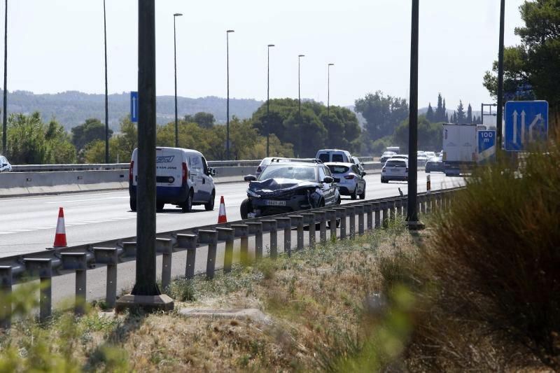 Un accidente atasca la A-2 sentido Barcelona