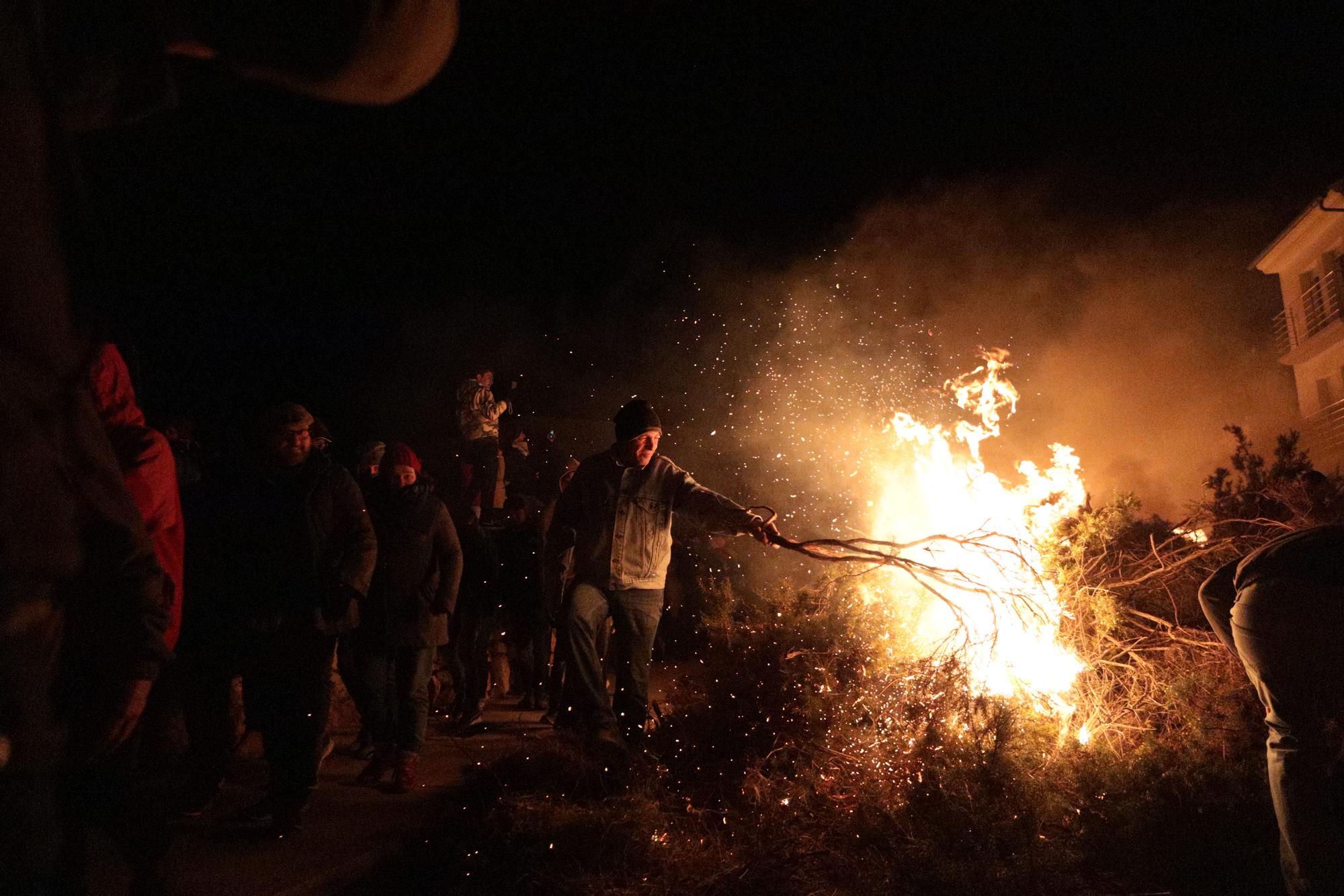 Las mejores fotos de la espectacular Matxà de Sant Antoni en Vilanova d'Alcolea