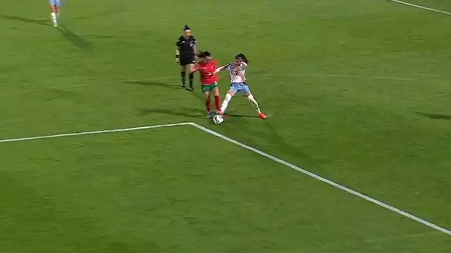 ?Dentro o fuera? El penalti en contra del Espa?a-Portugal