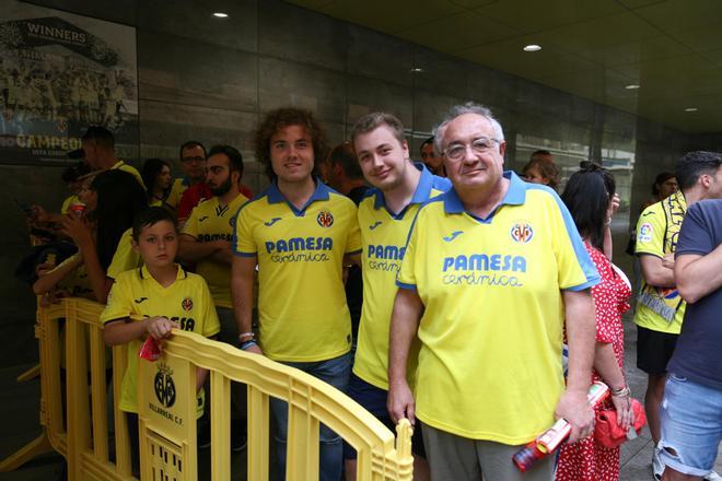 Galería | Las mejores imágenes de la afición amarilla en la previa del Villarreal-Atlético de Madrid