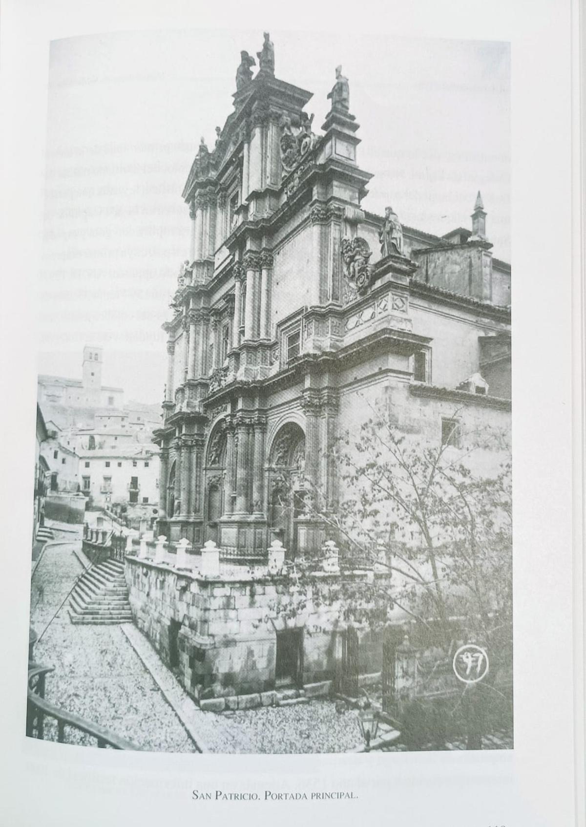 Imagen de San Patricio en el año 1902, donde se puede ver la escalinata.