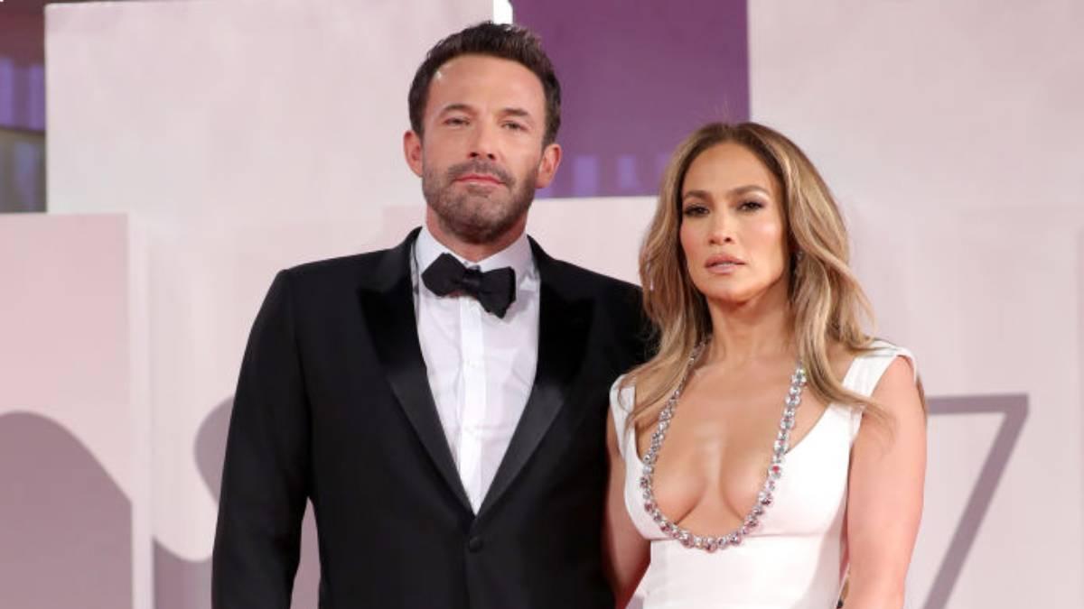 Jennifer Lopez y Ben Affleck causan sensación en el Festival de Venecia