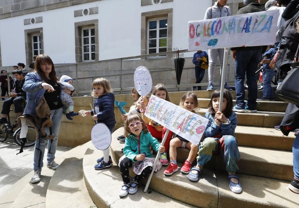 Manifestacións en Vigo no Día das Letras Galegas