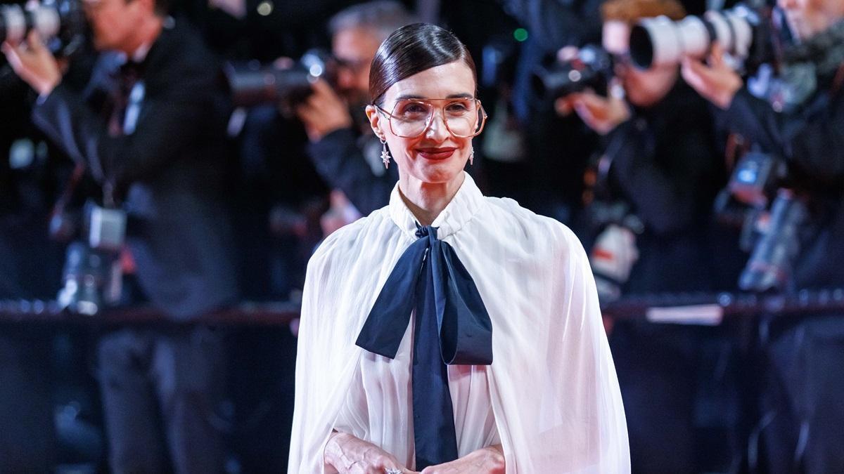 Paz Vega asistió al estreno de la película ‘Paper Tiger’ con un vestido de Palomo Spain.