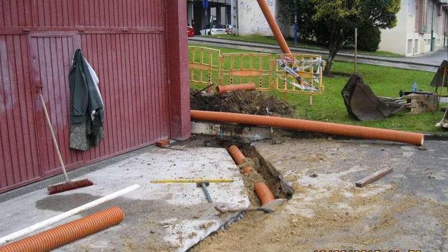 Obras realizadas en bajantes en un edificio de Tierno Galván en 2015.