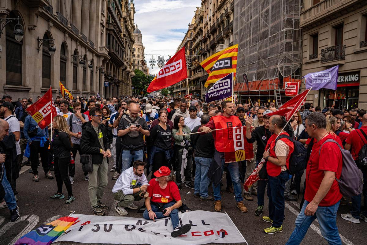 Los trabajadores del metal llevan su protesta al centro de Barcelona