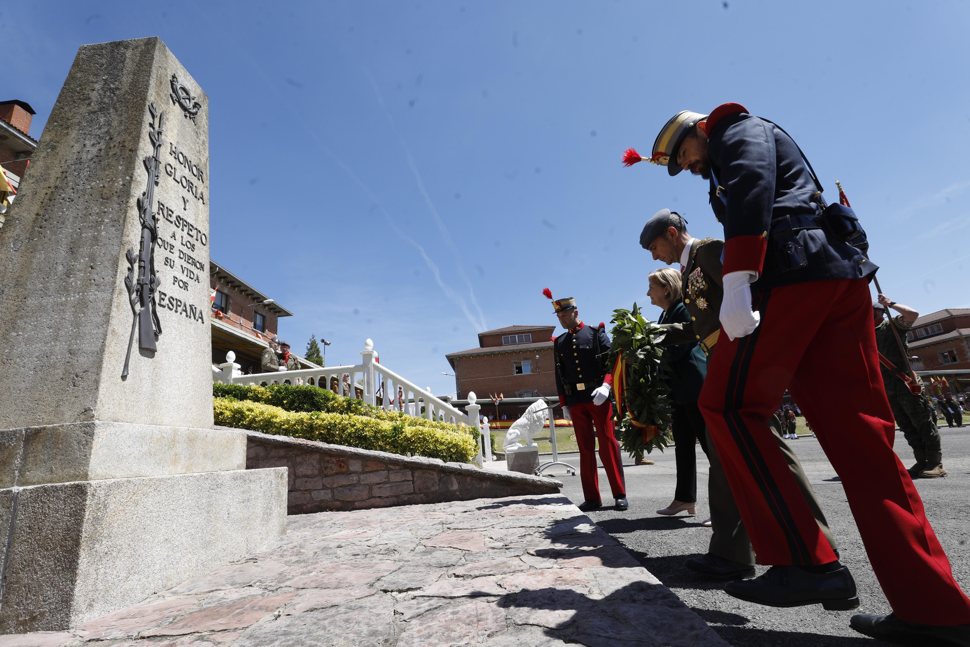 En imágenes: Los actos conmemorativos del aniversario de la Brilat Galicia VII, en el acuartelamiento Cabo Noval