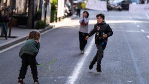 La Barcelona amb menys nens de l’últim segle bat un nou rècord d’habitants