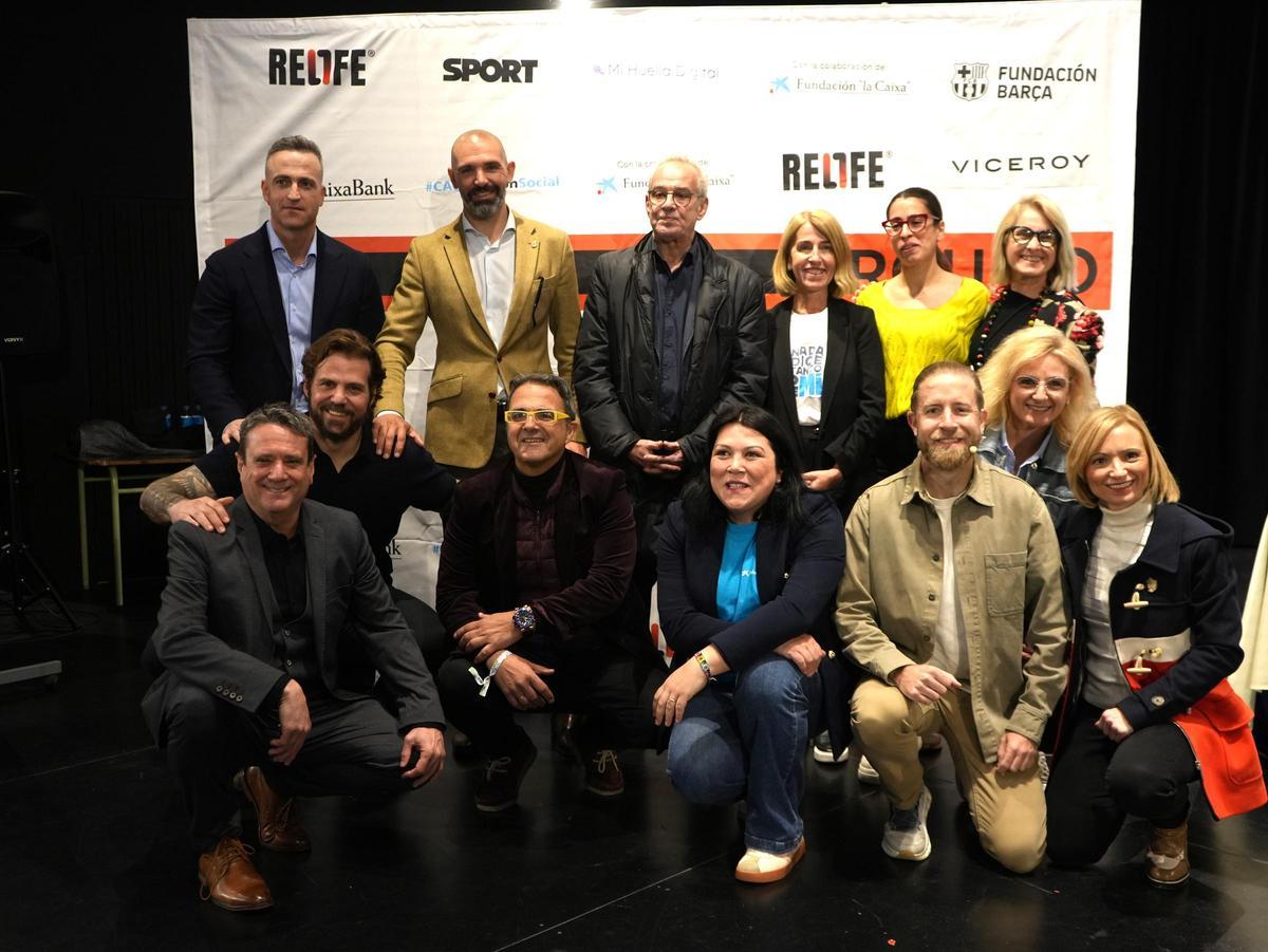 Foto de familia de la jornada organizada por CaixaBank y Fundación Relife .