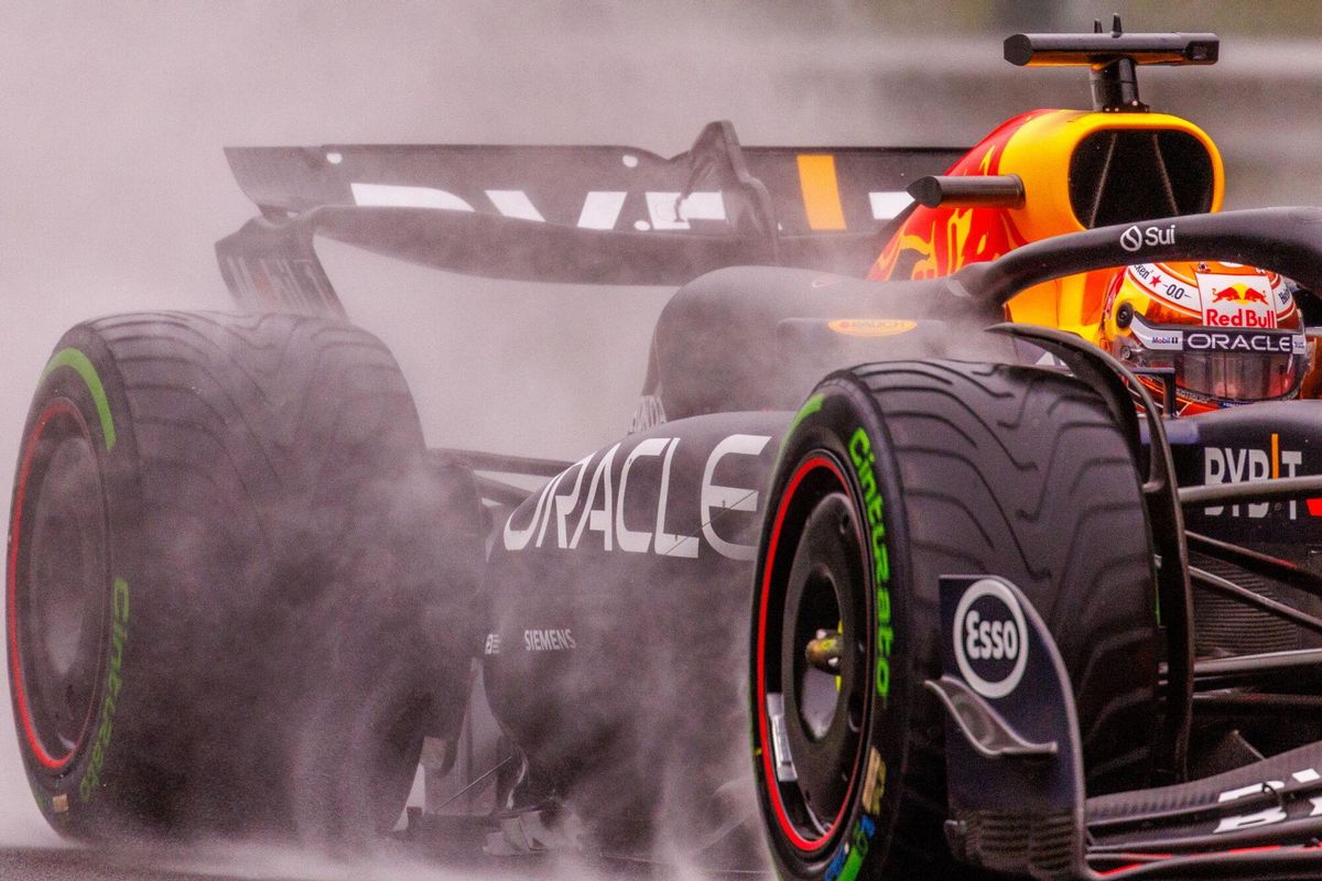 -FOTODELDÍA- Stavelot (Bélgica), 27/07/2024.- El piloto neerlandés Max Verstappen, Red Bull Racing, en acción durante los entrenamientos para el Gran Pemio de Bélgica de Fórmula Uno en el circuito de Spa-Francorchamps. EFE/OLIVIER MATTHYS
