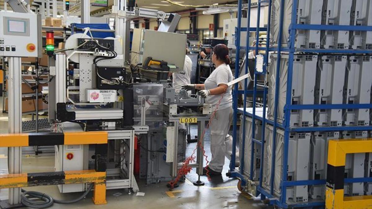 La fábrica de BSH Electrodoméstico España en Montañana, la compañía que más vende de todo Aragón.
