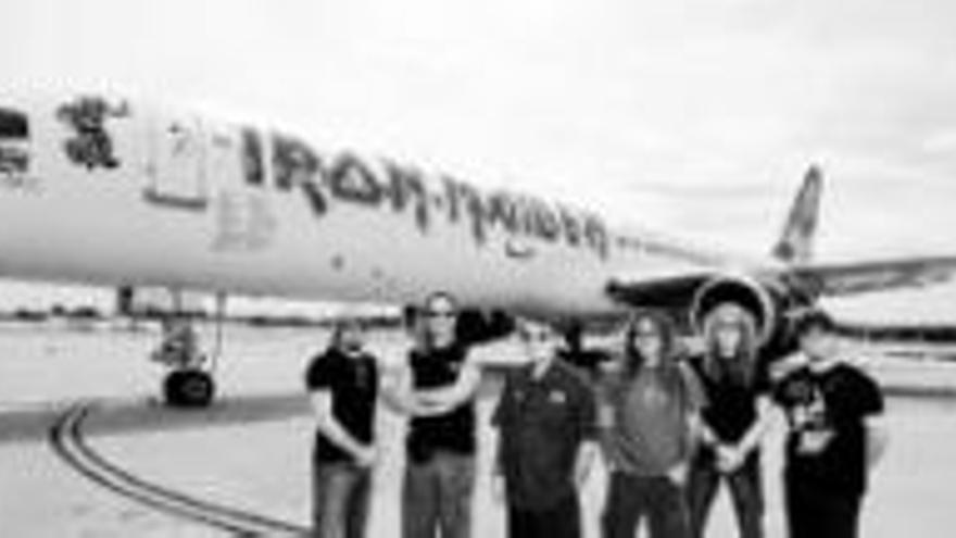 Iron Maiden: EL GRUPO EXHIBE EL BOEING 757 DE SU GIRA