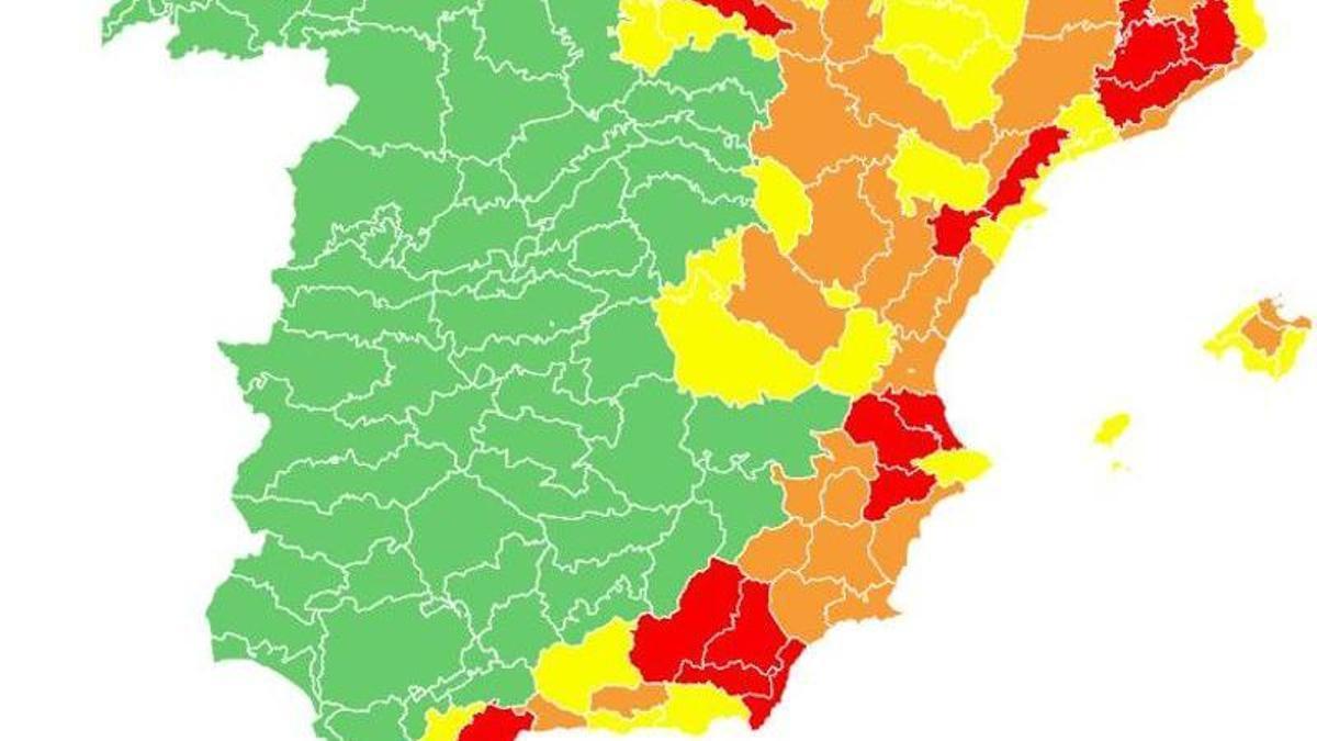 Vuelve la alerta roja a Alicante: Sanidad pone hoy en riesgo alto a 23 municipios de la provincia