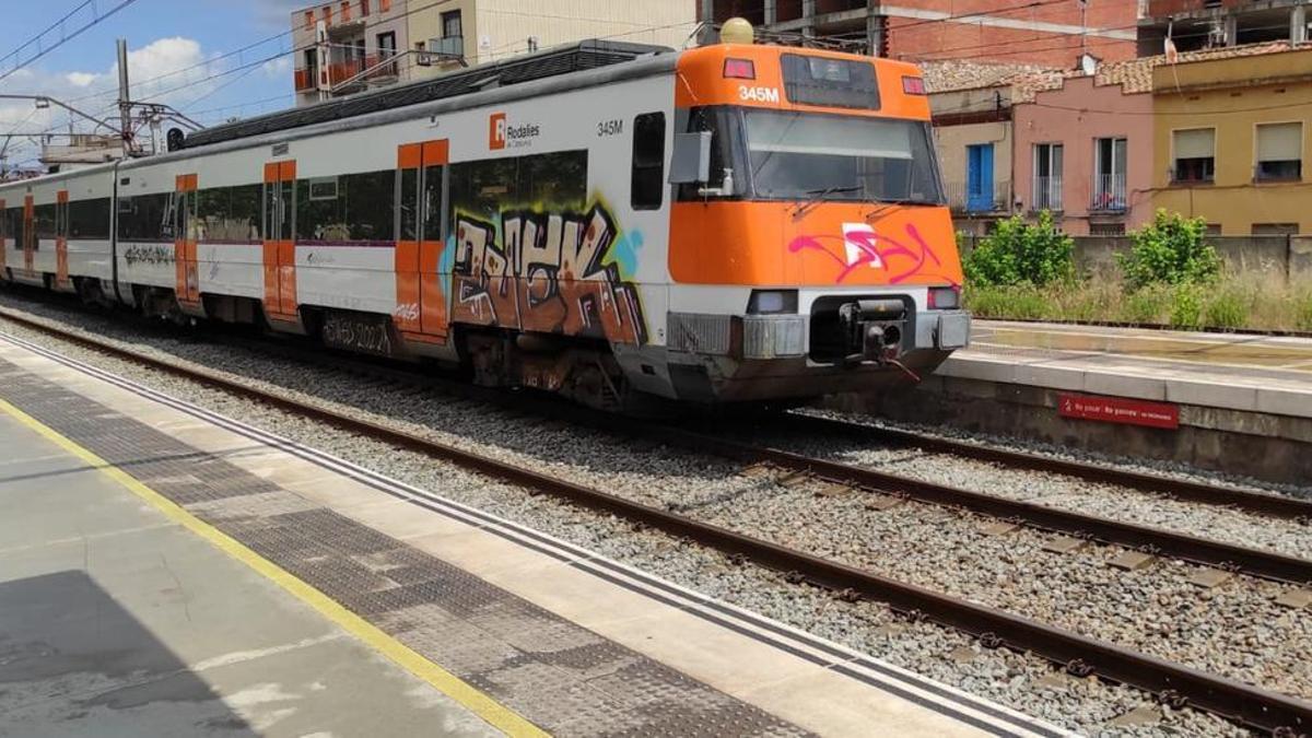 Tren a Figueres, en una imatge d'arxiu.