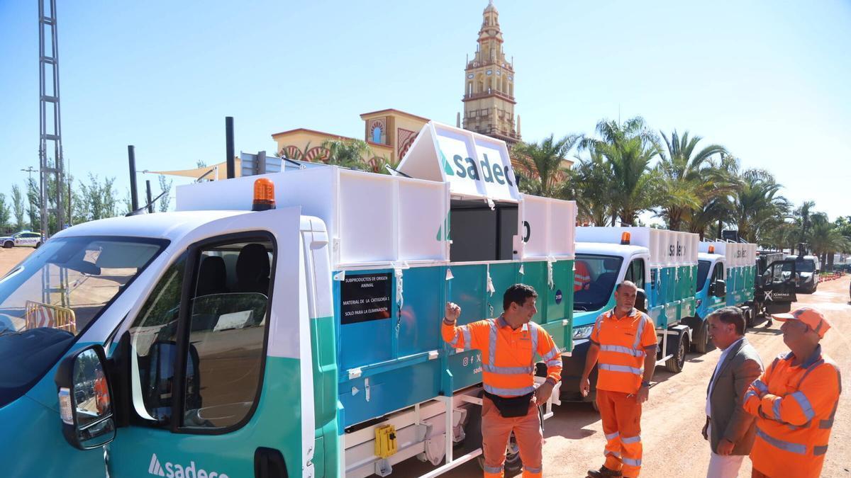 El presidente deSadeco, Miguel Ruiz Madruga, presenta el plan operativo de la empresa para la Feria de Nuestra Señora de la Salud 2026. En la portada del recinto ferial El Arenal