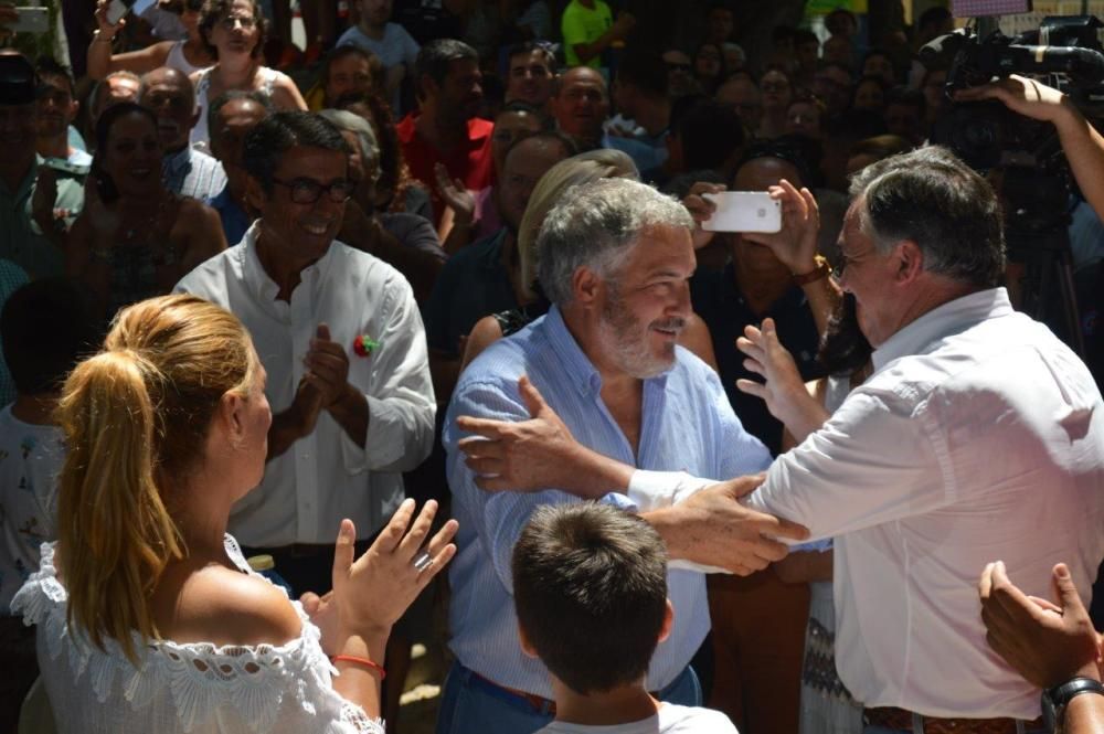 El mejor tomate 'huevo de toro' alcanza los 2.700 euros