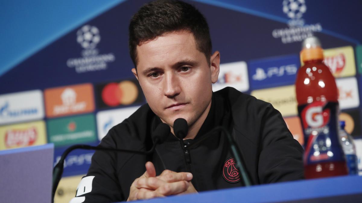 Ander Herrera, en una comparecencia de prensa con el PSG previa a un encuentro de Champions League.