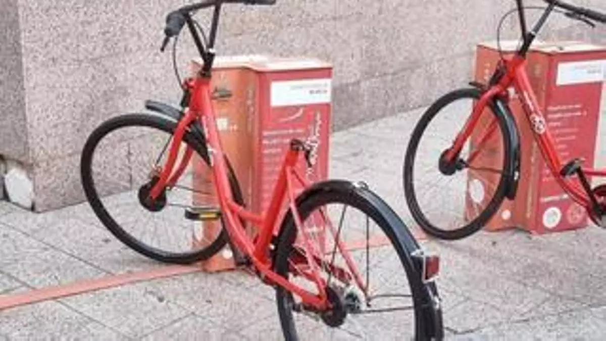 Nuevas bicis en el servicio de alquiler de Murcia, "mismo vandalismo de siempre"