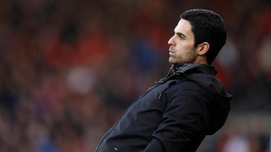 Arteta salda con tablas su debut con el Arsenal