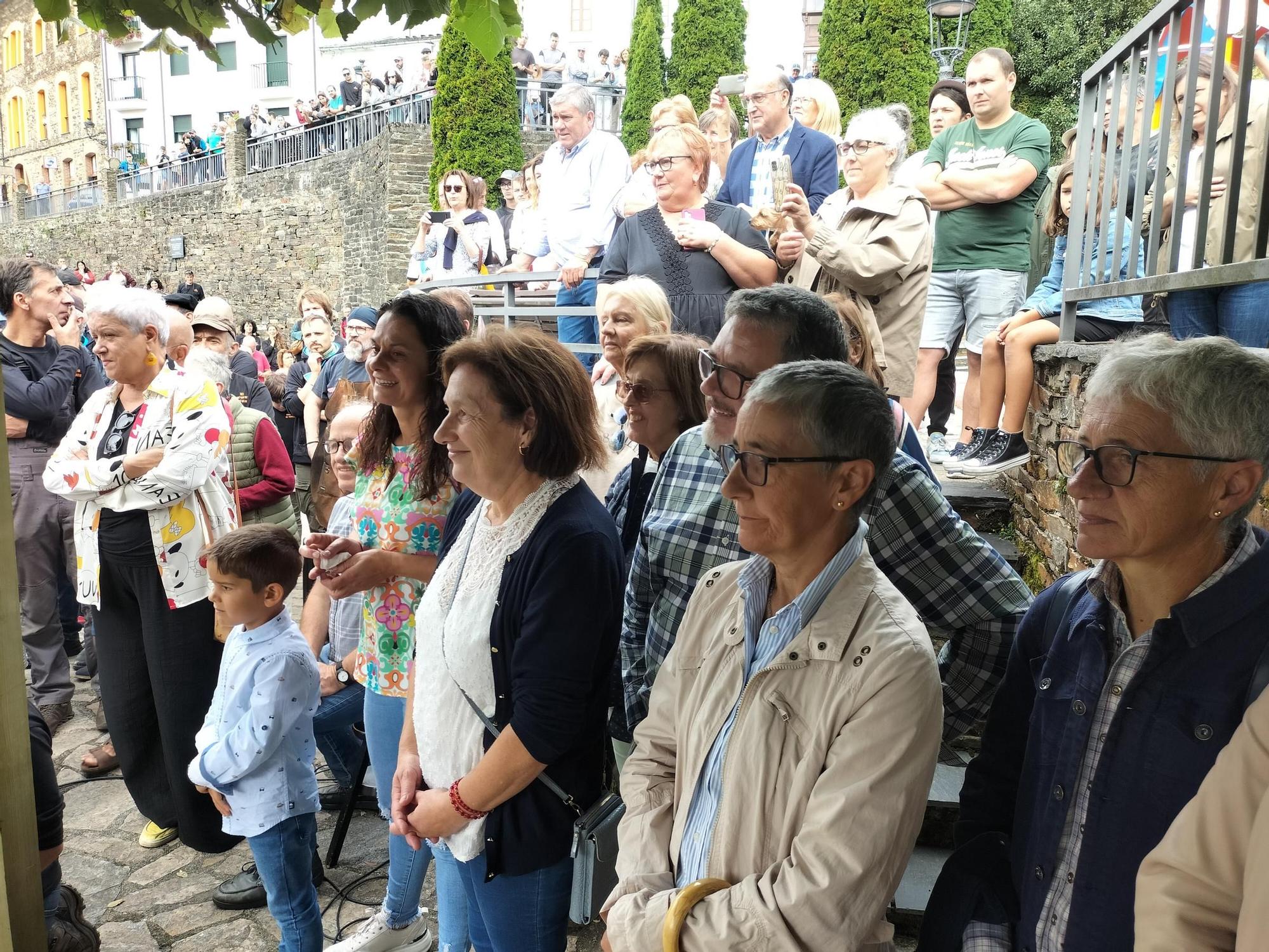 En imágenes: Santa Eulalia de Oscos encuentra a hilanderas y herreros