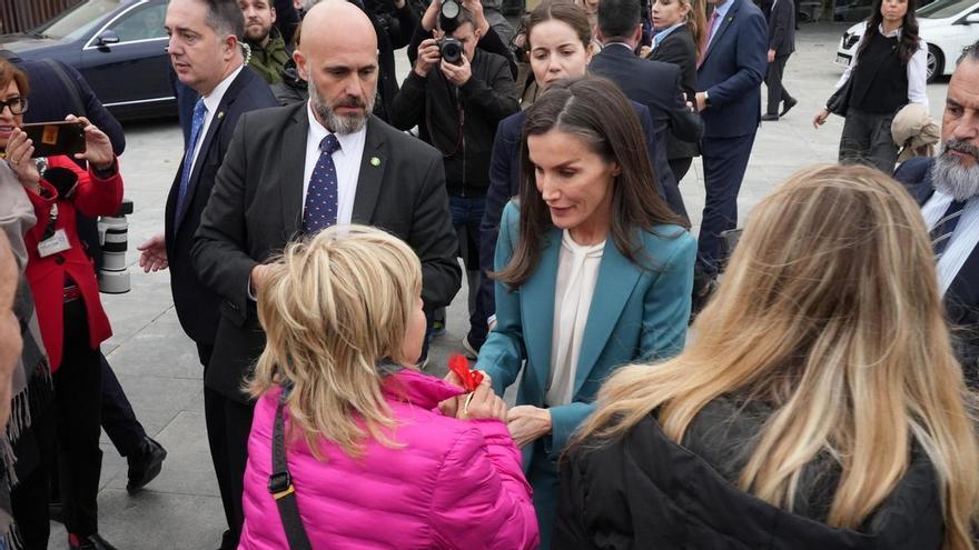 Así ha sido la visita de la reina Letizia a Castellón: "Le he regalado un corazón de energía positiva"