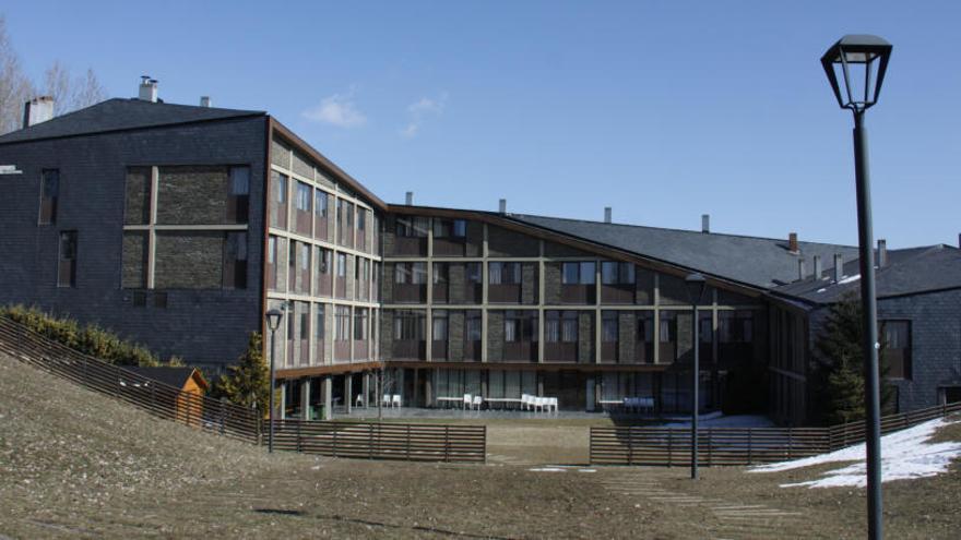 El Campus Cerdanya de Puigcerdà, on hi ha allotjats alguns dels afectats pel brot.