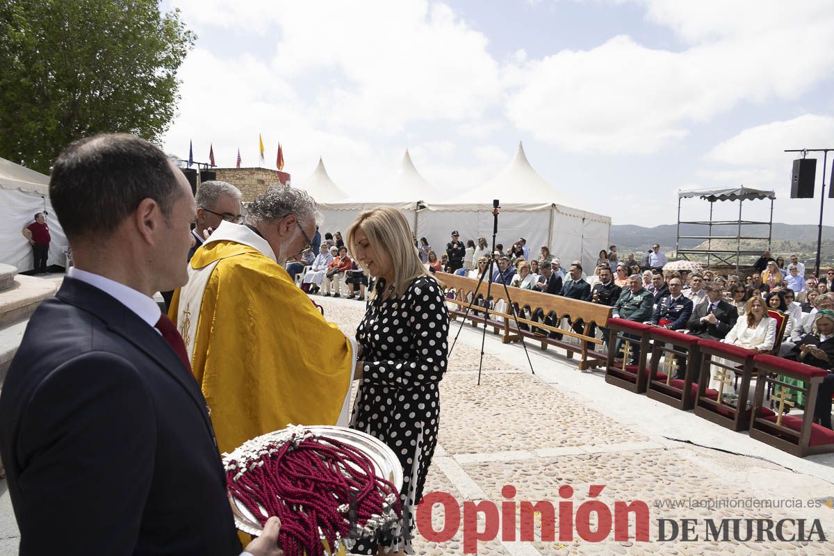 Fiestas de Caravaca | Imposición de cruces a los nuevos hermanos cofrades de la Vera Cruz