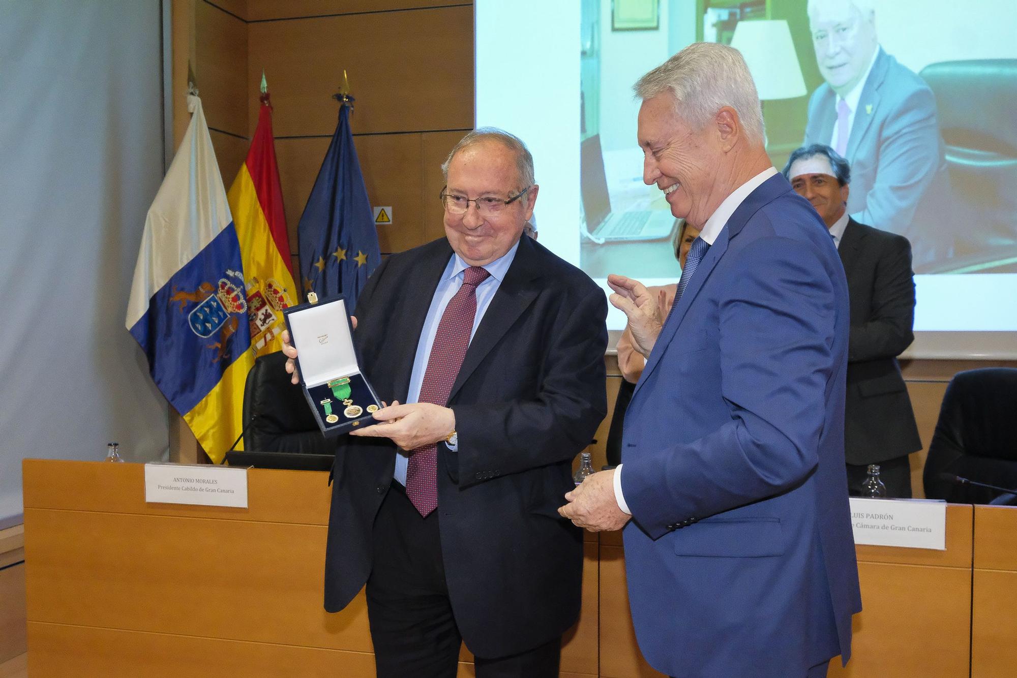 José Sánchez Tinoco recibe la Medalla de Oro de la Orden Cameral de España por su gestión
